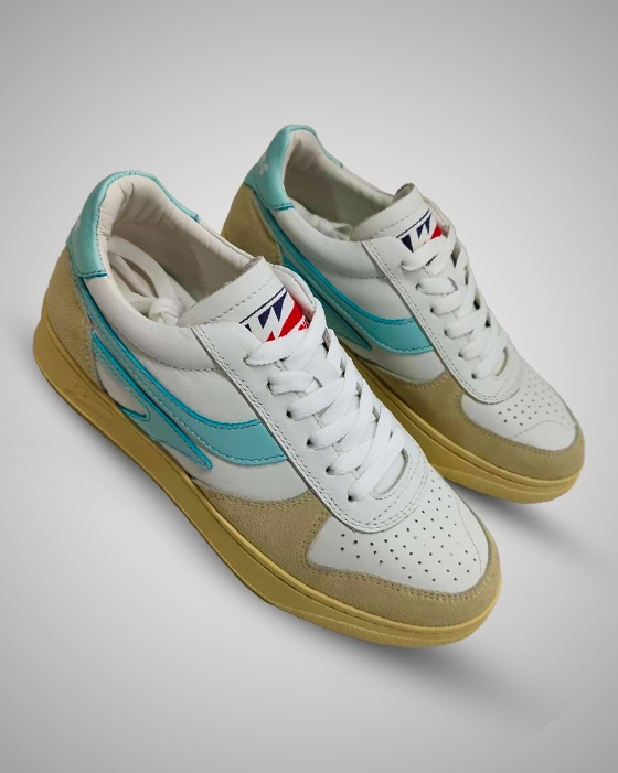 Men's low-top sneakers with timeless design and comfort