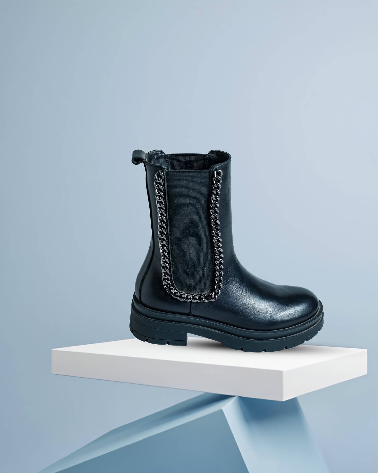 Women's Chelsea boots- with timeless style and comfort