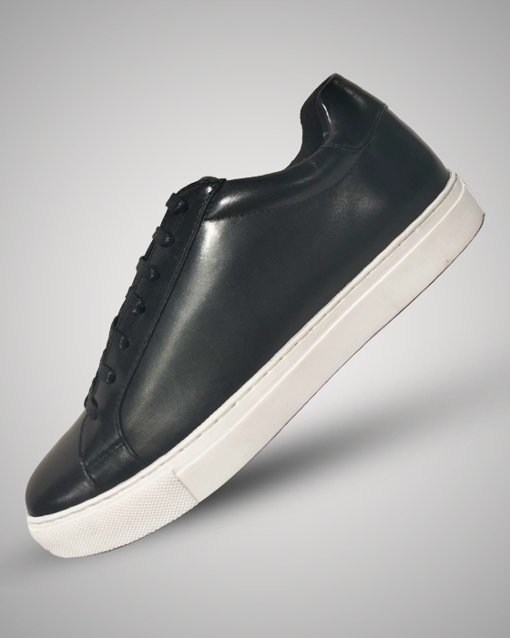 Men's low-top sneakers- elegant quality with long-term comfort
