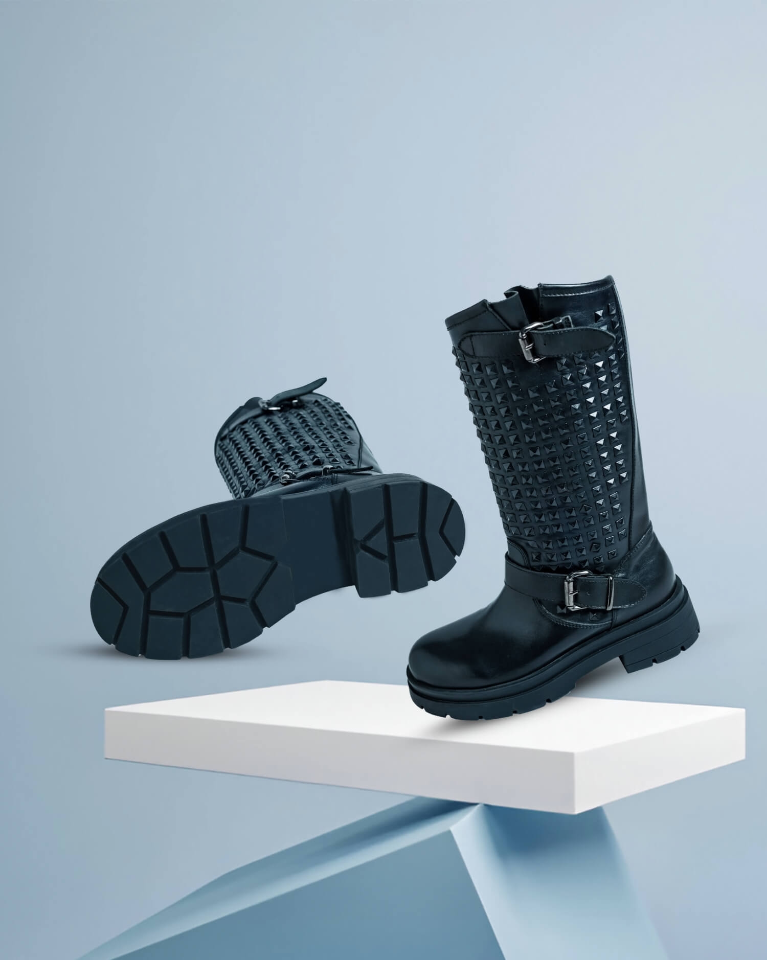 Women's over-the-knee boots- with a fashion-forward look