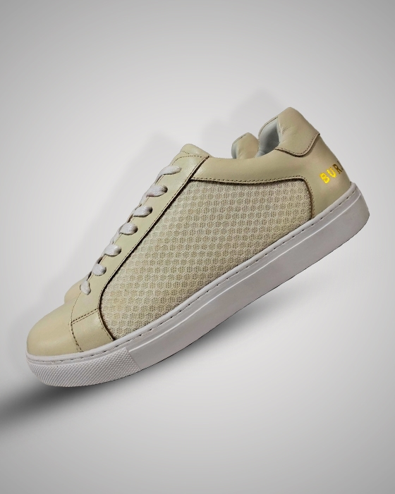Men's low-top sneakers- an elegant combination of comfort and style