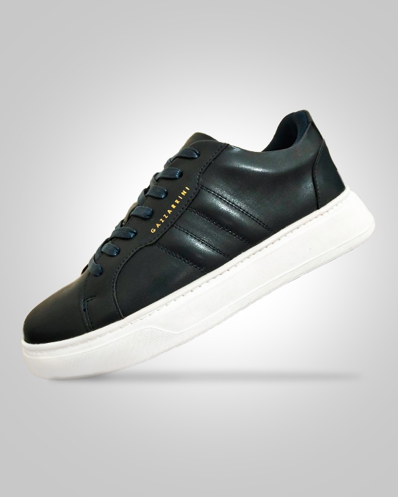 Lightweight and comfortable men's low-top sneakers