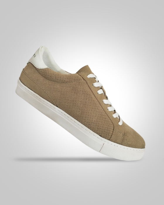 Classic beige men's low-top sneakers