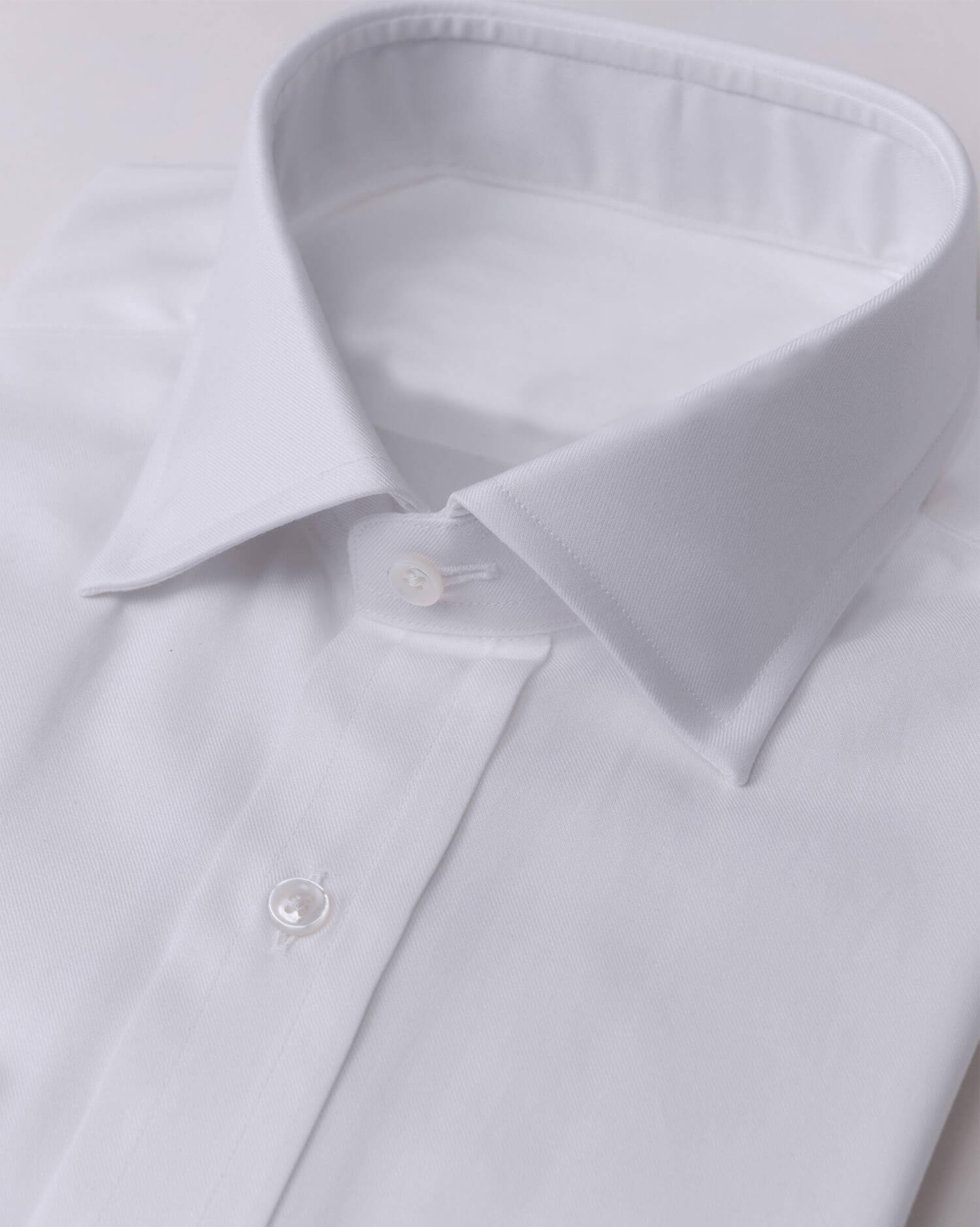 Men's White Long Sleeve Formal Dress Shirt - With Tailored Fit